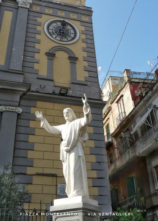 Centro Storico - Fermata Montesanto Hotell Neapel Exteriör bild