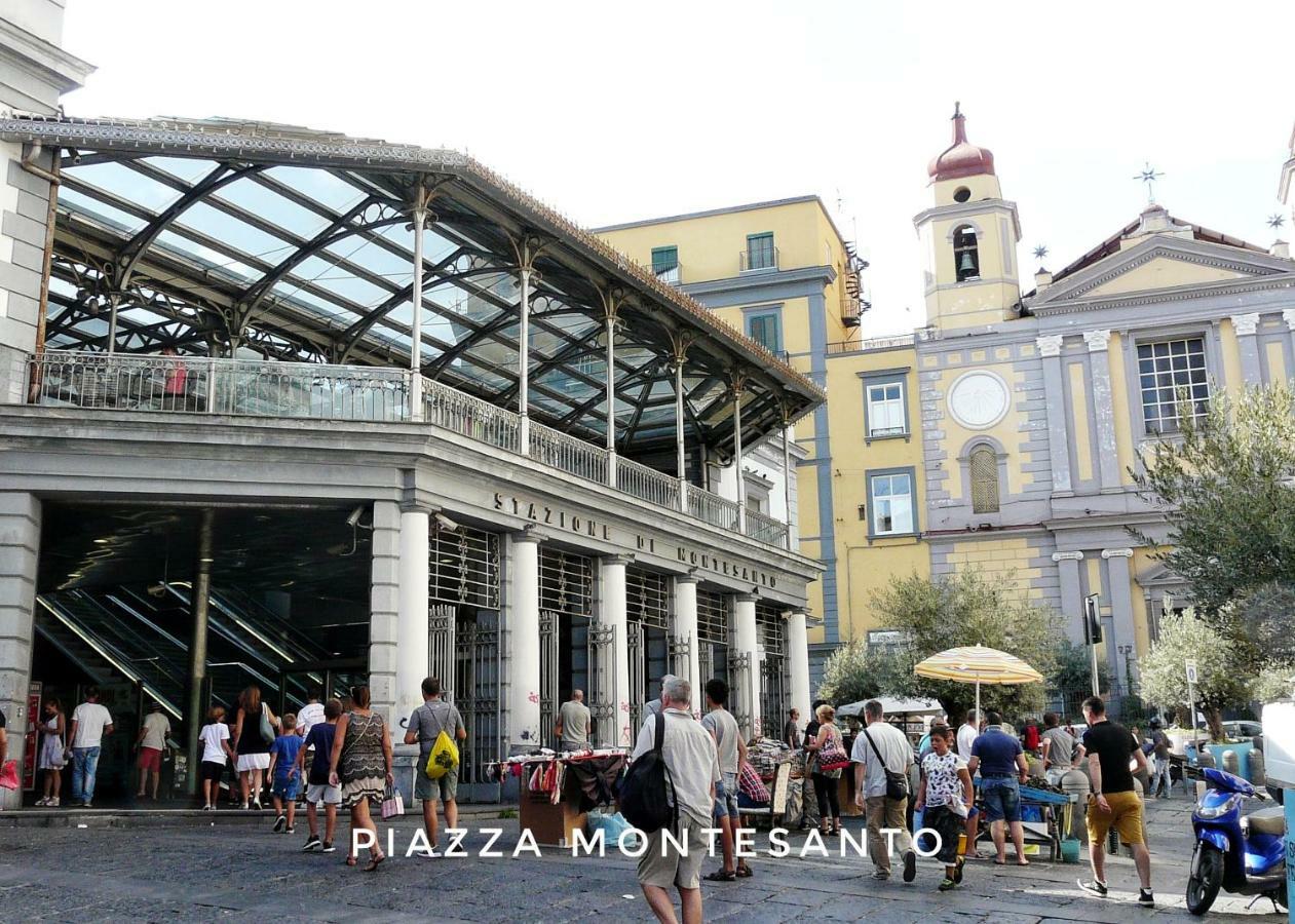 Centro Storico - Fermata Montesanto Hotell Neapel Exteriör bild